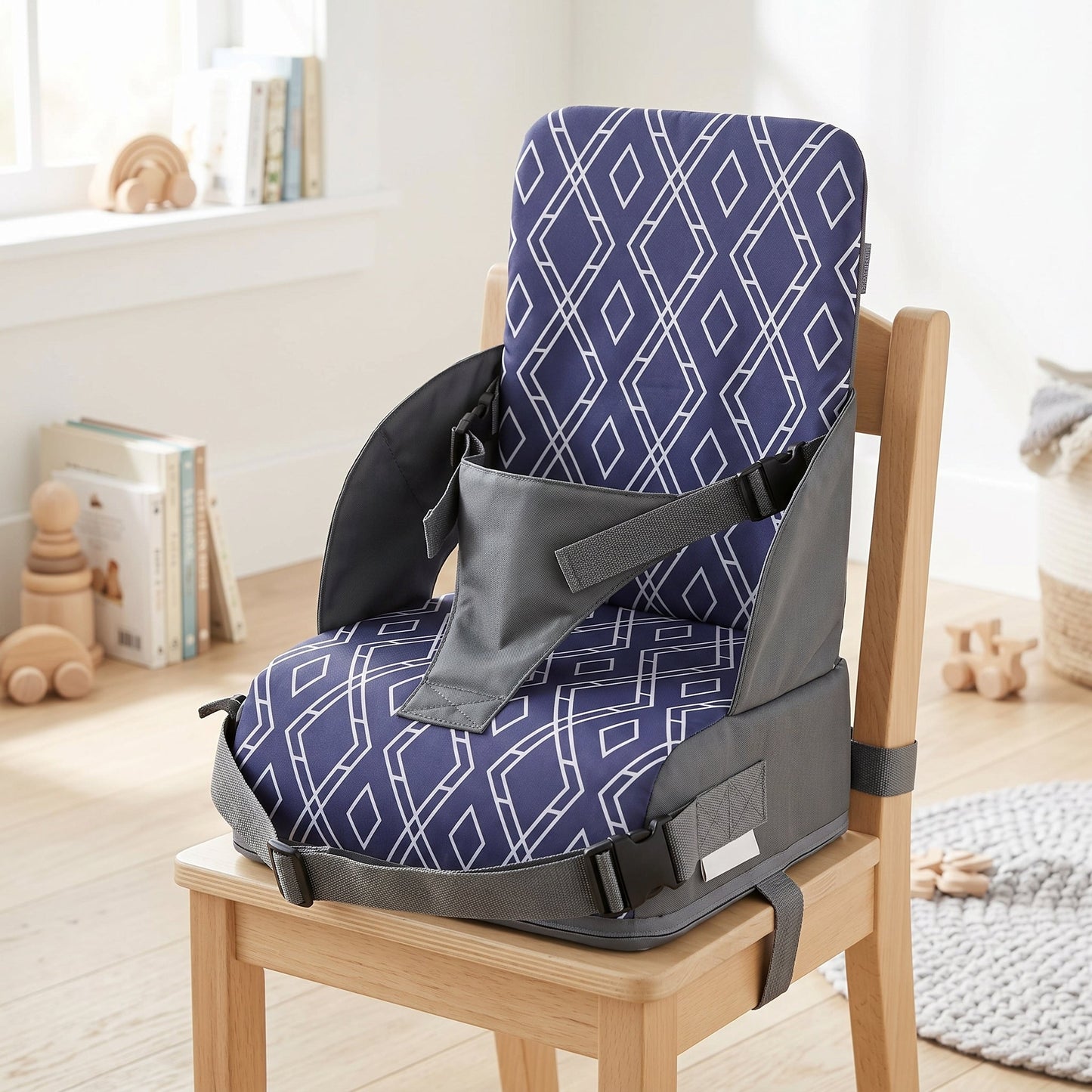 Nest Travel Booster Seat