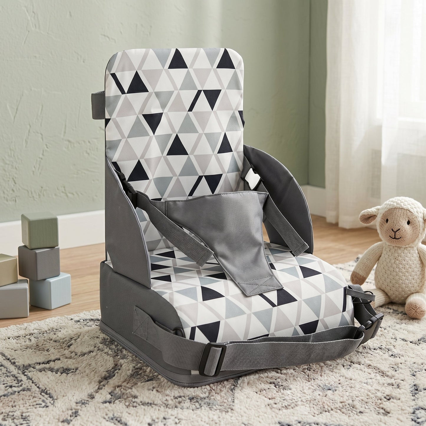 Nest Travel Booster Seat