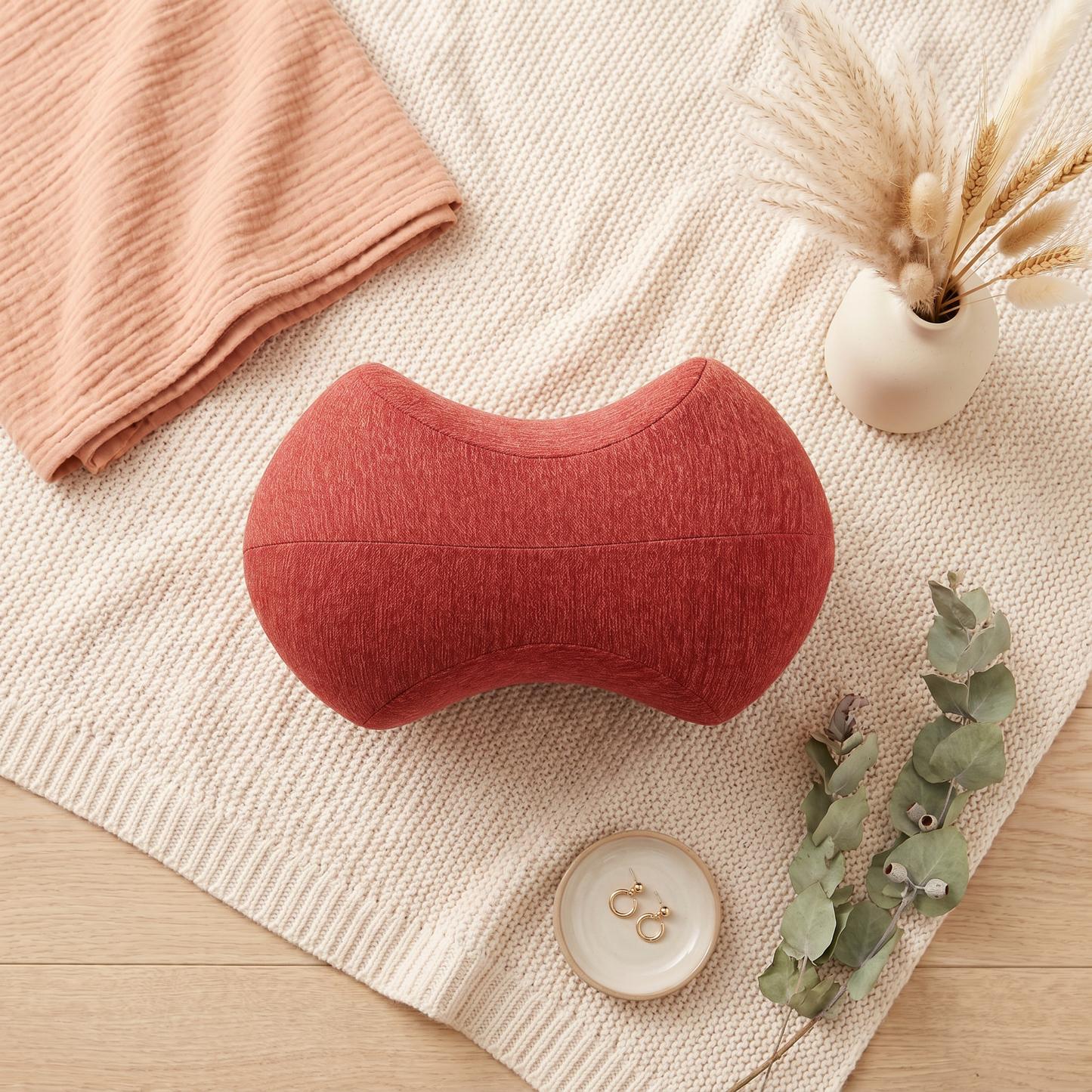 Calm Contour Knee Pillow